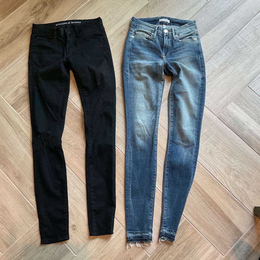 2 pair bundle! Articles of Society and Good American jeans both size 00 24